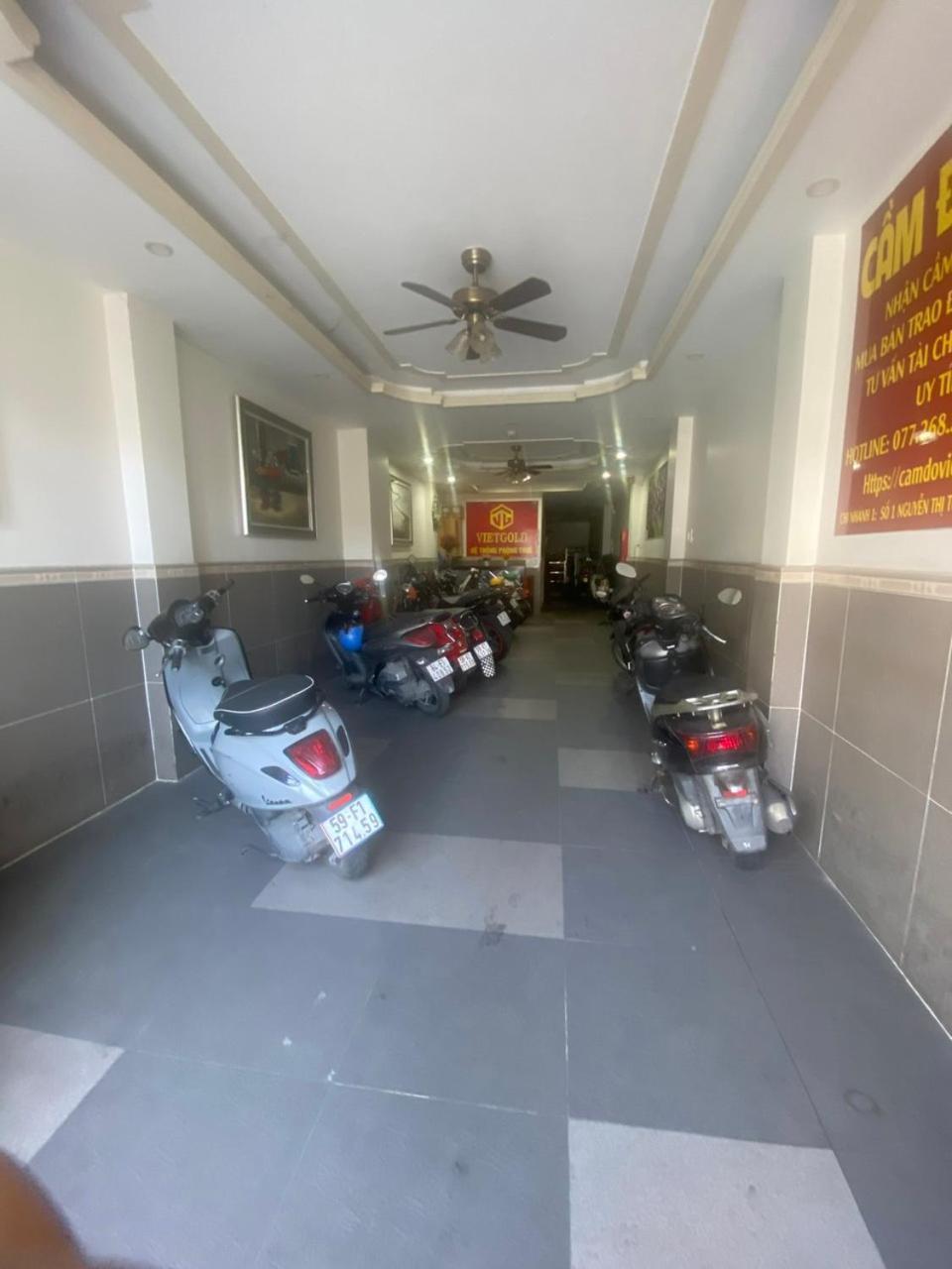 Khách sạn hẻo lánh Sauthi Hcm
